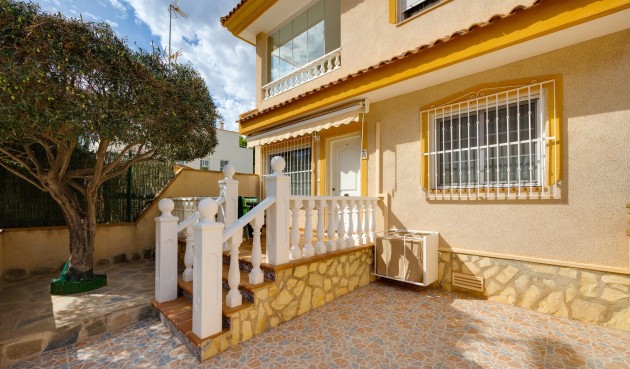 Brukt - Semi Detached -
Orihuela Costa - Villamartín