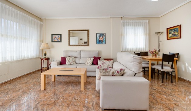 Brukt - Semi Detached -
Orihuela Costa - Villamartín