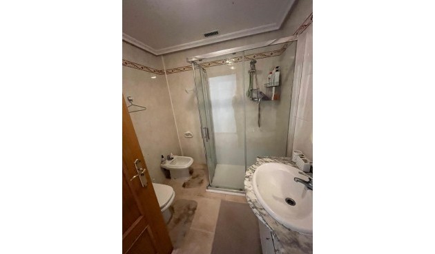 Återförsäljning - Apartment -
Torrevieja - La Veleta