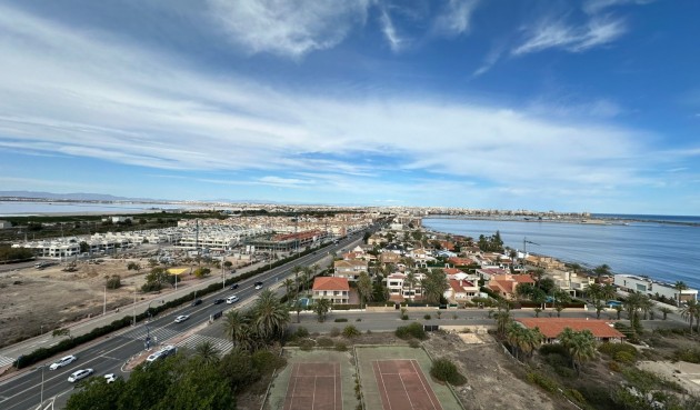 Reventa - Ático -
Torrevieja - Costa Blanca