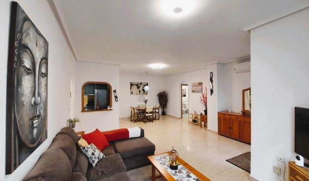 Resale - Apartment -
Torrevieja - Costa Blanca