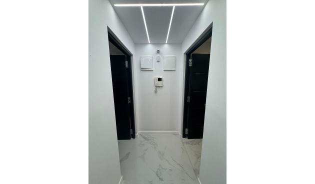 Brukt - Apartment -
Alicante - Centro