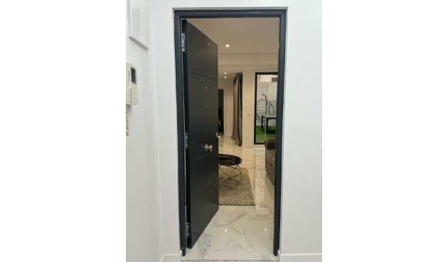 Brukt - Apartment -
Alicante - Centro