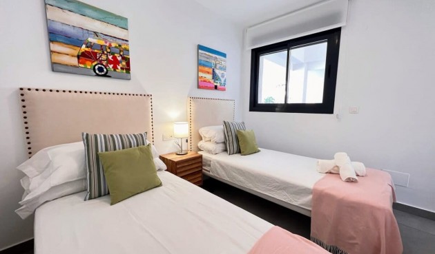 Återförsäljning - Apartment -
Orihuela Costa - Costa Blanca