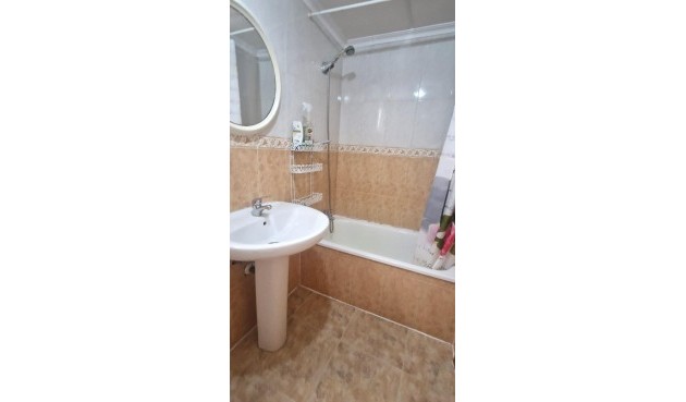 Resale - Apartment -
Torrevieja - Acequion