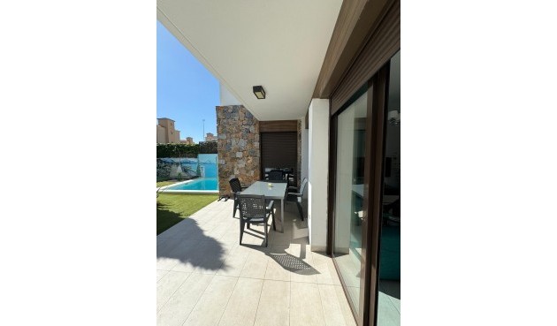 Reventa - Villa -
Orihuela Costa - Lomas de Cabo Roig