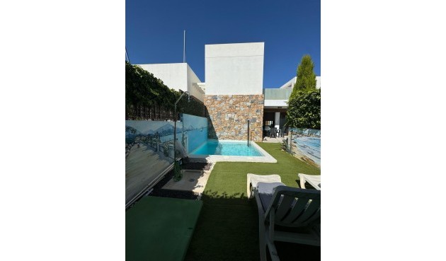 Återförsäljning - Villa -
Orihuela Costa - Lomas de Cabo Roig