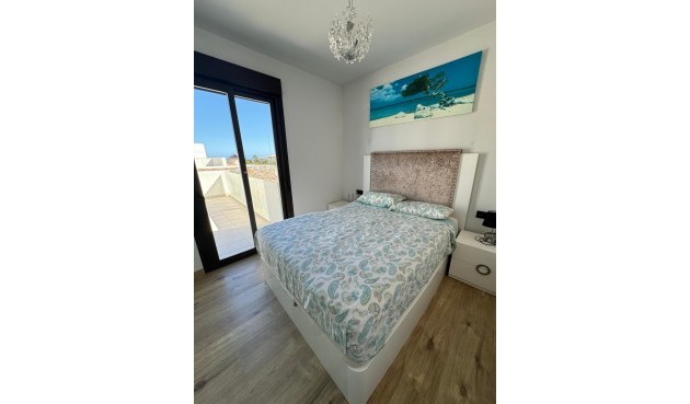 Återförsäljning - Villa -
Orihuela Costa - Lomas de Cabo Roig