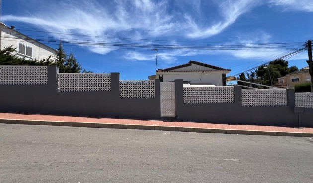 Återförsäljning - Villa -
Torrevieja - Los Balcones