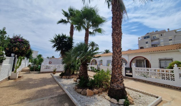 Återförsäljning - Town House -
Torrevieja - Costa Blanca