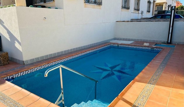 Resale - Bungalow -
Orihuela Costa - Costa Blanca