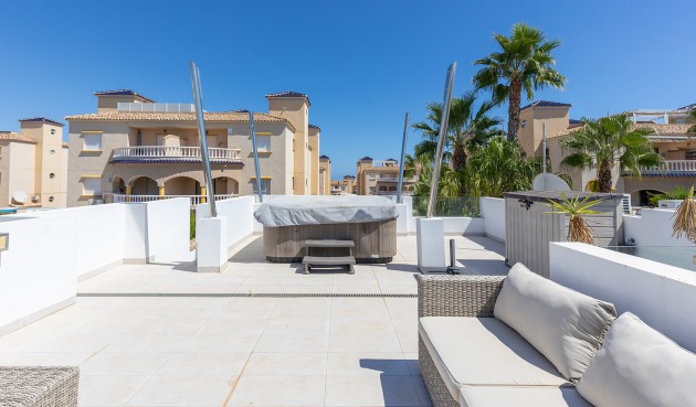 Återförsäljning - Villa -
Orihuela Costa - Costa Blanca