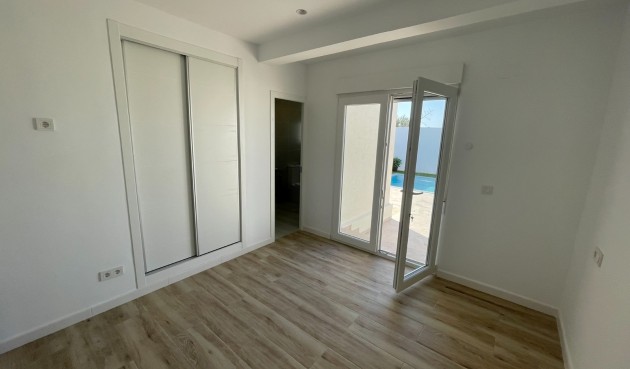 Reventa - Villa -
Torrevieja - Costa Blanca