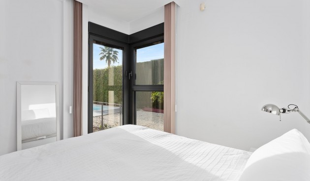 Återförsäljning - Villa -
San Juan de Alicante - Costa Blanca