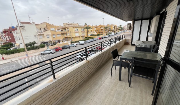 Återförsäljning - Apartment -
Torrevieja - Costa Blanca