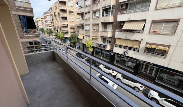 Återförsäljning - Apartment -
Torrevieja - Costa Blanca