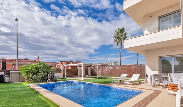 Resale - Villa -
Orihuela - Inland