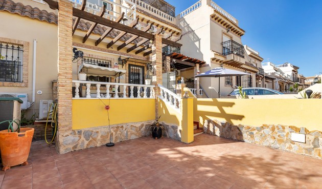 Brukt - Town House -
Orihuela Costa - Costa Blanca