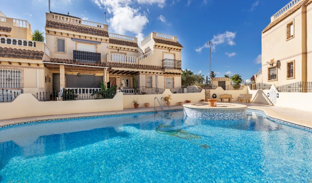 Återförsäljning - Town House -
Orihuela Costa - Costa Blanca