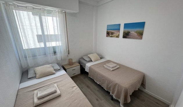 Resale - Apartment -
Torrevieja - Costa Blanca