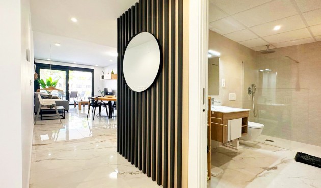 Reventa - Apartment -
Torrevieja - Costa Blanca