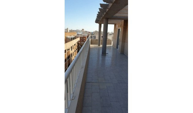 Resale - Penthouse -
Torrevieja - Centro