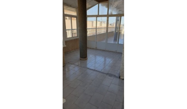 Resale - Penthouse -
Torrevieja - Centro