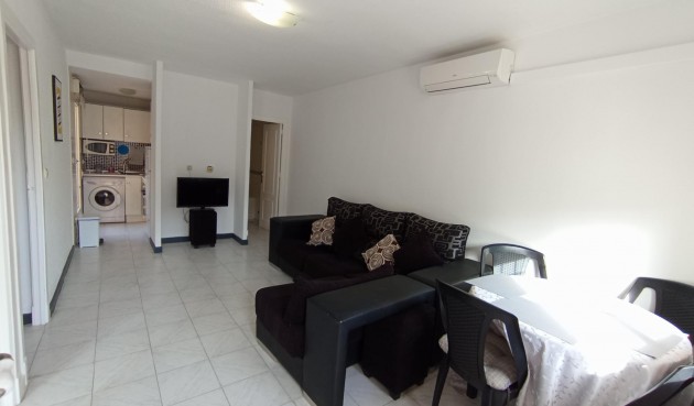 Resale - Apartment -
Torrevieja - El Limonar