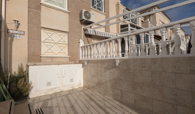 Resale - Bungalow -
Torrevieja - Costa Blanca