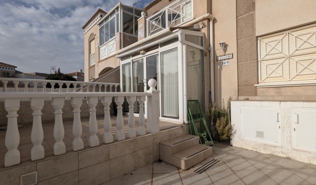 Resale - Bungalow -
Torrevieja - Costa Blanca