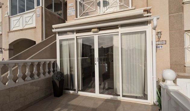 Resale - Bungalow -
Torrevieja - Costa Blanca