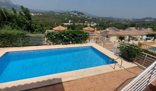 Återförsäljning - Villa -
Calpe - Costa Blanca