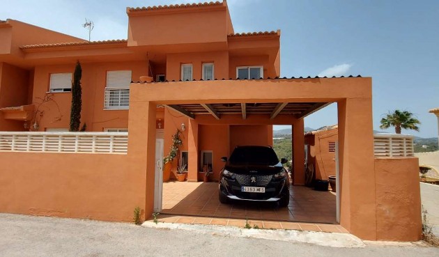 Återförsäljning - Villa -
Calpe - Costa Blanca