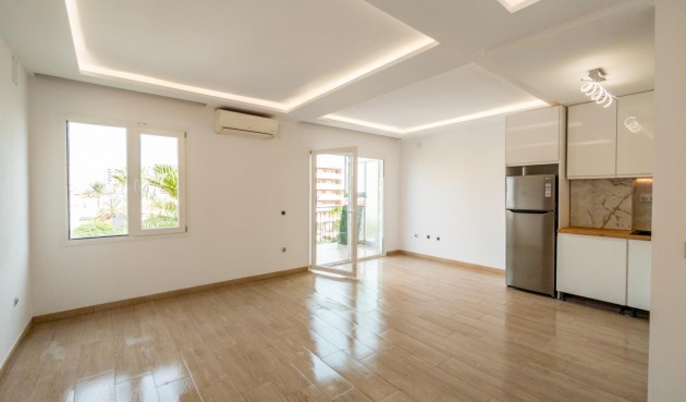 Återförsäljning - Apartment -
Torrevieja - La Veleta