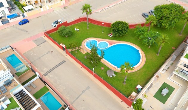 Återförsäljning - Apartment -
Orihuela Costa - PAU 26