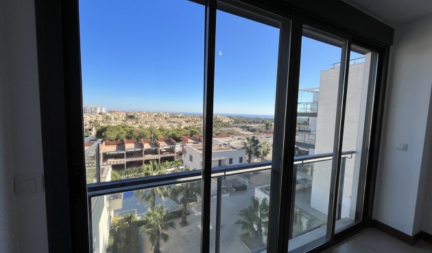 Återförsäljning - Apartment -
Orihuela - Inland