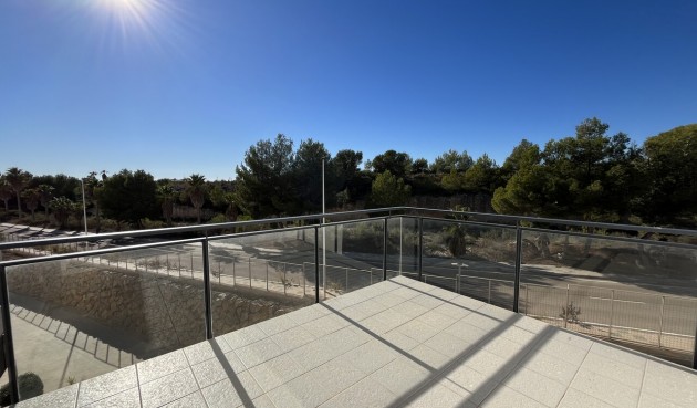 Återförsäljning - Apartment -
Orihuela - Inland