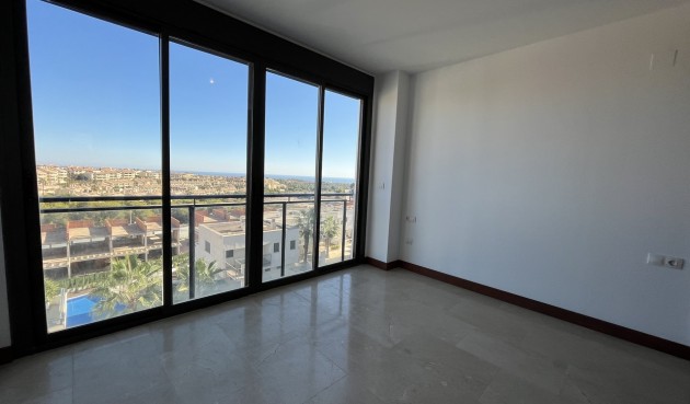 Återförsäljning - Apartment -
Orihuela - Inland