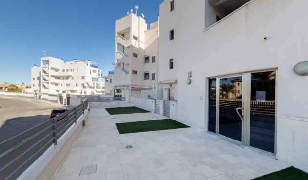 Återförsäljning - Apartment -
Orihuela Costa - Costa Blanca