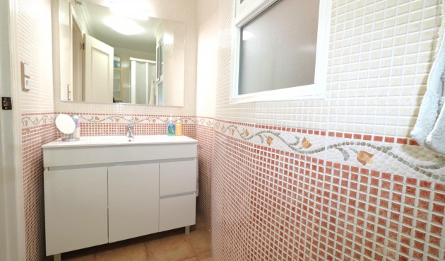 Återförsäljning - Apartment -
Torrevieja - Acequion