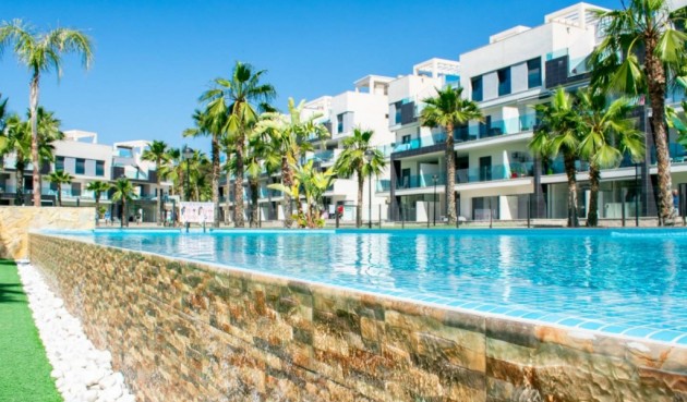 Brukt - Apartment -
El Raso - Costa Blanca