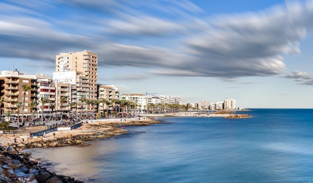 Brukt - Apartment -
Torrevieja - Estacion De Autobuses