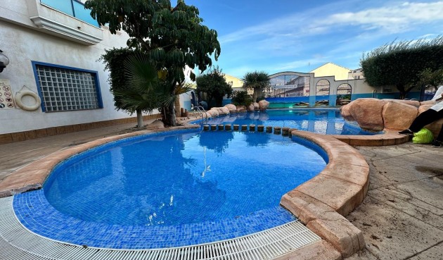 Brukt - Apartment -
Orihuela Costa - Campoamor