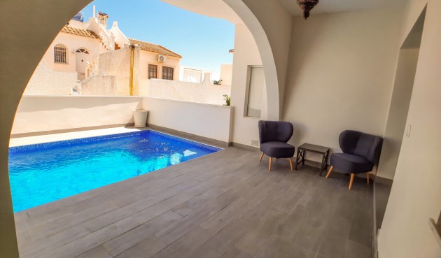 Brukt - Town House -
Villamartin - Costa Blanca