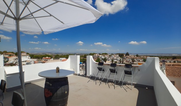 Brukt - Town House -
Villamartin - Costa Blanca