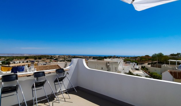 Brukt - Town House -
Villamartin - Costa Blanca