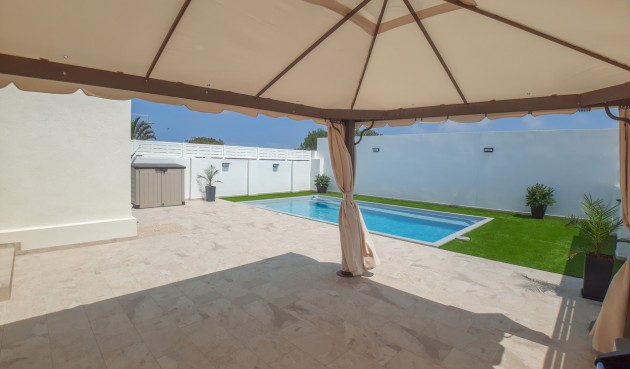 Brukt - Villa -
Torrevieja - Costa Blanca