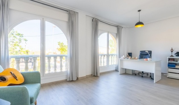 Reventa - Apartment -
Benijofar