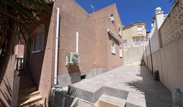 Brukt - Town House -
Ciudad Quesada - Costa Blanca