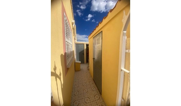 Resale - Semi Detached -
Villamartin - Costa Blanca